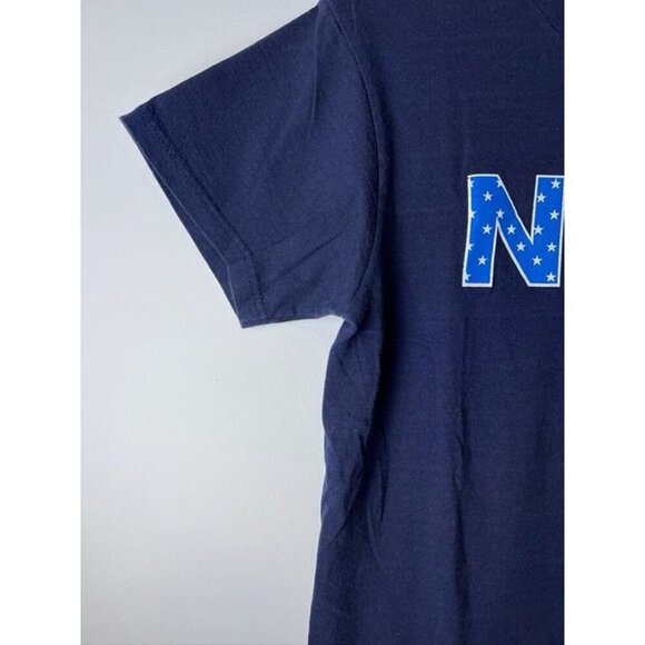NYU New York University T-Shirt BlueCollegiate American Flag Vintage 2001 Small - Picture 5 of 10